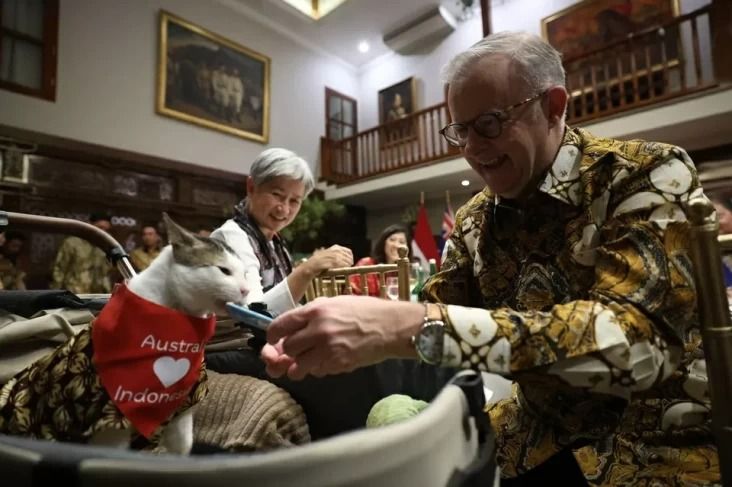 PM Australia Hadiahi Kucing Prabowo Syal Bertulis Australia Love Indonesia