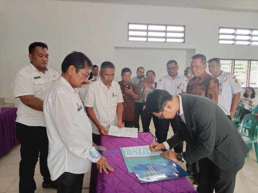 Gantikan Kepsek Pensiun, Marudut Sidebang Jabat Plt Kepala SMAN 1 Pematangsiantar