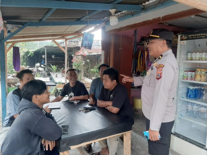 Kasat Binmas Polres Samosir Gelar Penyuluhan Antisipasi Tindakan Premanisme di Desa Pardomuan I Pangururan