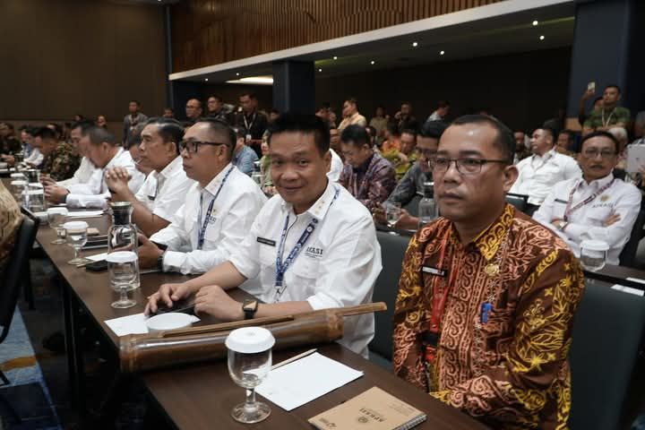 Bupati Humbahas Oloan P Nababan Ikuti Munas APKASI VI di Sulawesi Utara