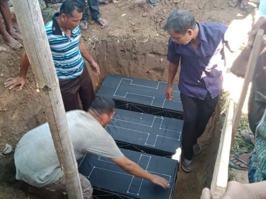 Tiga Balita Korban Sumur Maut Di Tantom Angkola Tapsel, Dimakamkan Satu Liang