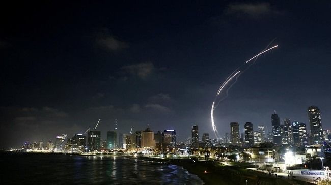 Iran Bombardir Tel Aviv, Netanyahu dan Menhan Israel Ngumpet di Bunker