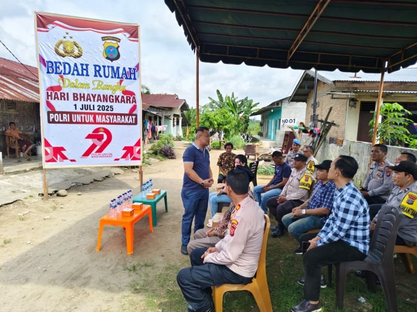 Peringati HUT ke-79 Bhayangkara, Polda Sumut Bedah Rumah di Namorambe