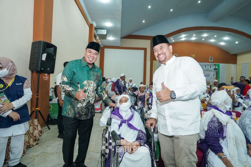 Penuh Haru dan Bahagia, Bupati dan Wakil Bupati Batubara Sambut Kepulangan Jemaah Haji