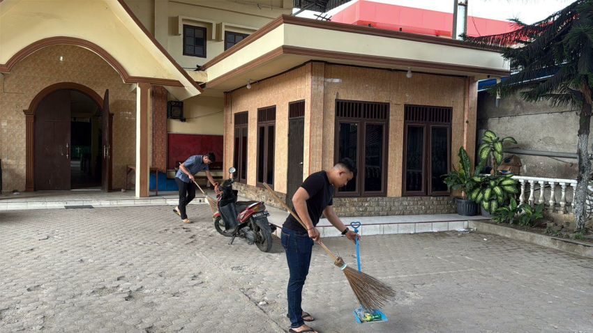 Jelang HUT ke-79 Bhayangkara, Dit Intelkam Polda Sumut Gelar Bakti Religi di Gereja
