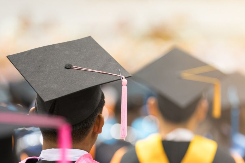 Mayoritas Dosen Belum S3, Kemdikti Siapkan Beasiswa Doktor 2025