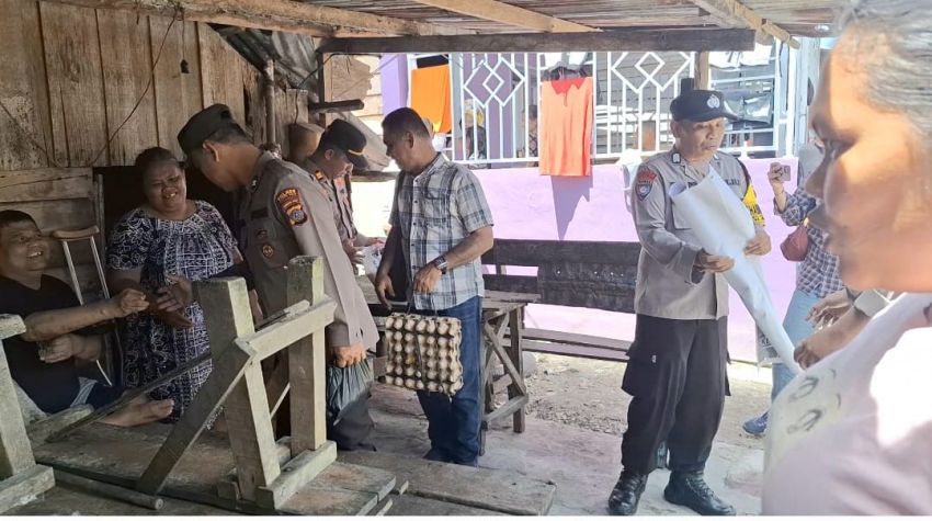 Minggu Kasih, Polres Tanjungbalai Berbagi Kepada Warga