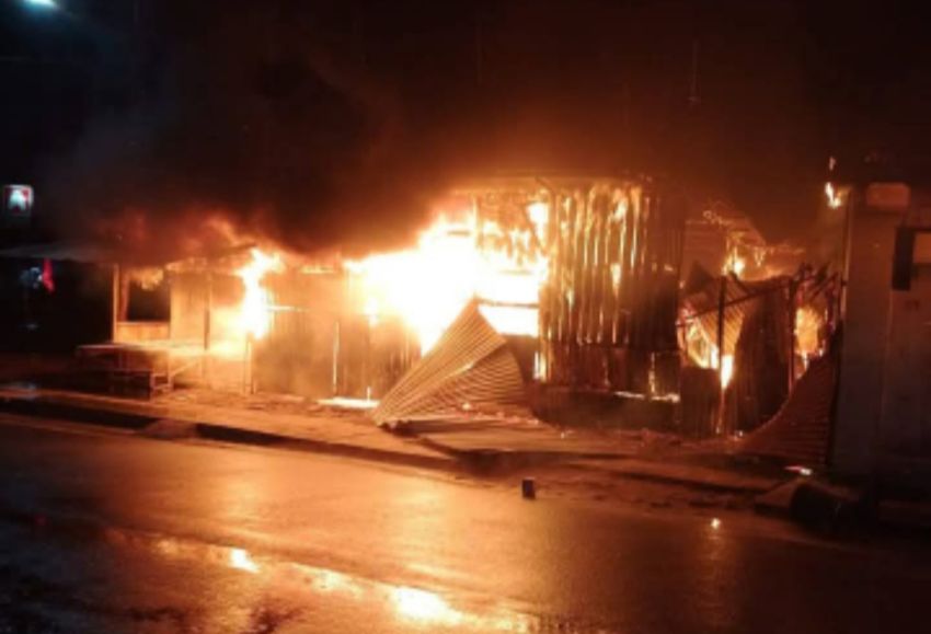 Amukan Jago Merah di Pandan, 3 Bangunan Terbakar