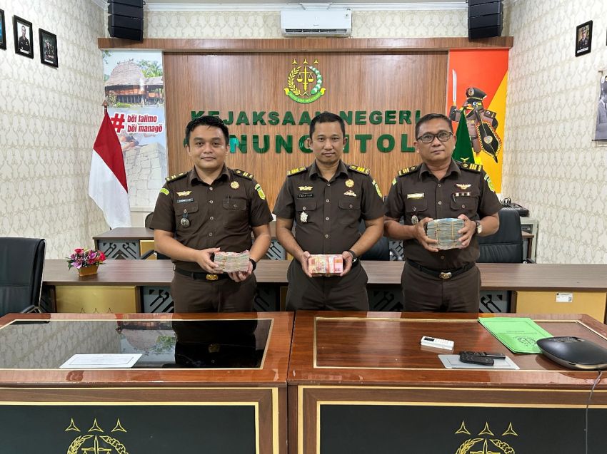 Kejari Gunungsitoli Terima Pengembalian Kerugian Negara dari Kasus Dugaan Korupsi di Disparbud Nias Utara