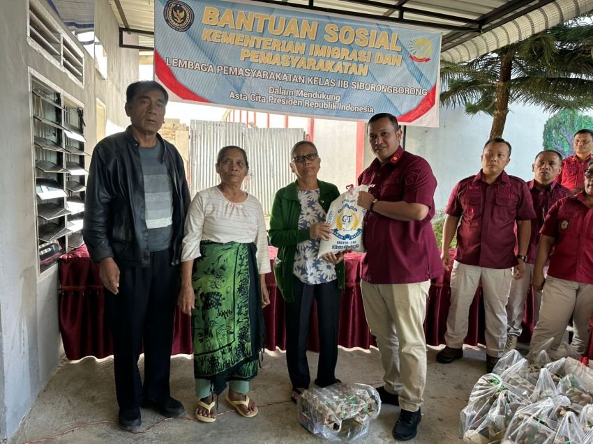 Lapas Kelas IIB Siborongborong Laksanakan Bakti Sosial
