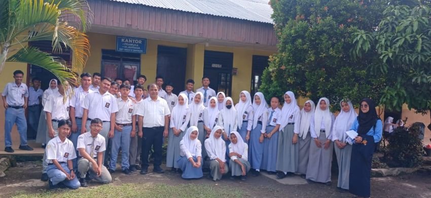 Siswa SMAS Bandung Percut Sei Tuan Dilatih Jadi 'Duta Wisata Digital'