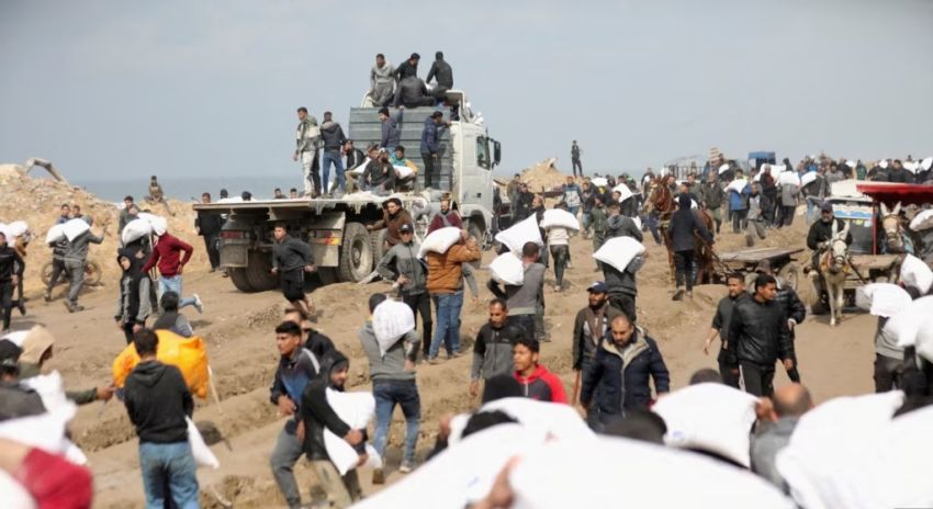 Gaza Memanas, Pasukan Israel Tembaki Warga yang Antre Bantuan, 73 Tewas