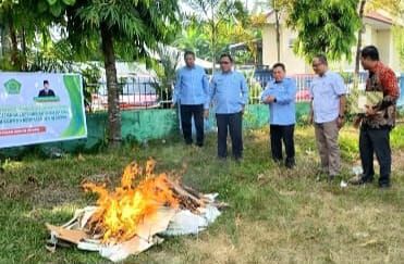Kemenag Deliserdang Musnahkan Ribuan Blangko Nikah Kadaluarsa