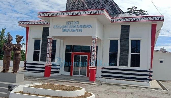 Dibangun Berbiaya Rp 10 M Lebih, Stadion Mini dan Gedung Sanggar Seni Budaya Simalungun di Pamatangraya Belum Difungsikan
