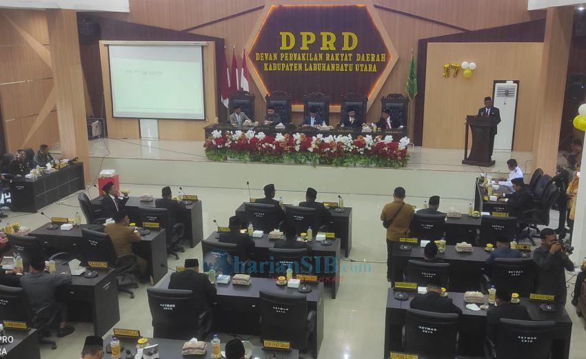 Rapat Paripurna HUT ke-17 Labura Berlangsung Khidmat, Sekda Bacakan Sejarah Terbentuknya Kabupaten Labura