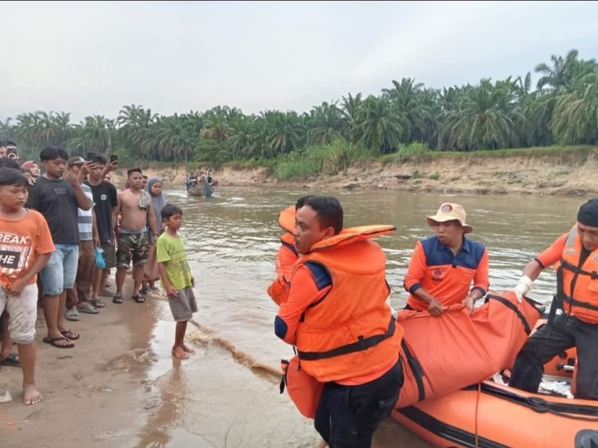 Bocah yang Hanyut di Kampungrakyat Ditemukan Meninggal Dunia
