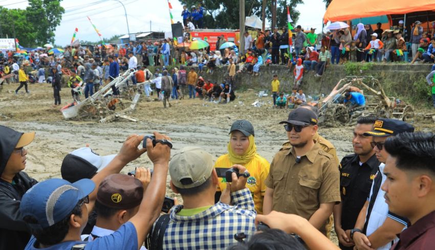 Sambut HUT ke-17 Labura, Distan Gelar Balap Jetor