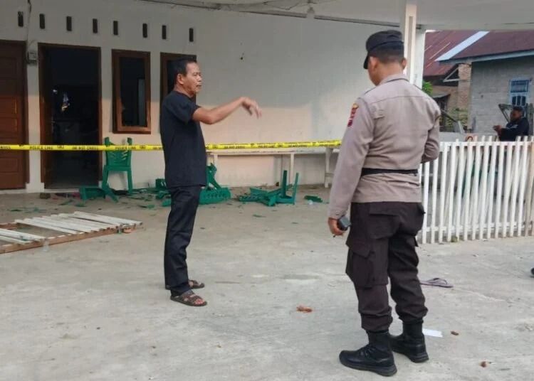 Warga Bubarkan Ibadah Jemaat GKSI Anugerah Padang