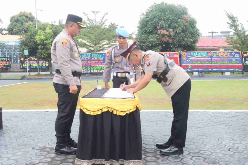 Kapolres Batubara Pimpin Sertijab PJU dan Kapolsek