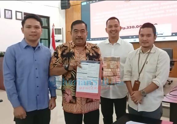 Kejari Pematangsiantar Kembali Terima Uang Kerugian Negara Pembangunan Gedung Telkom