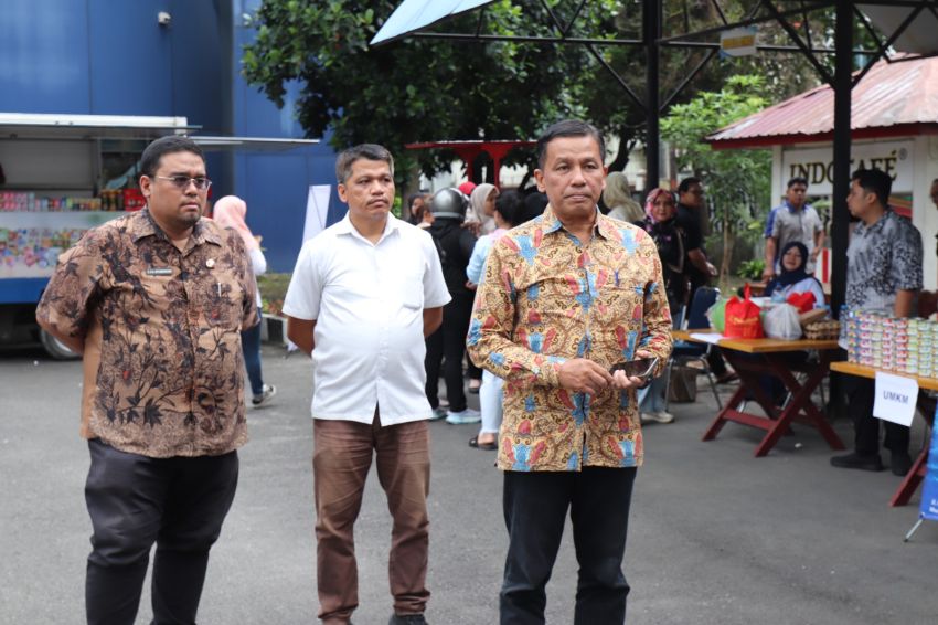 Disperindag ESDM Sumut dan Bulog Gelar Pasar Murah Stabilkan Harga Pangan