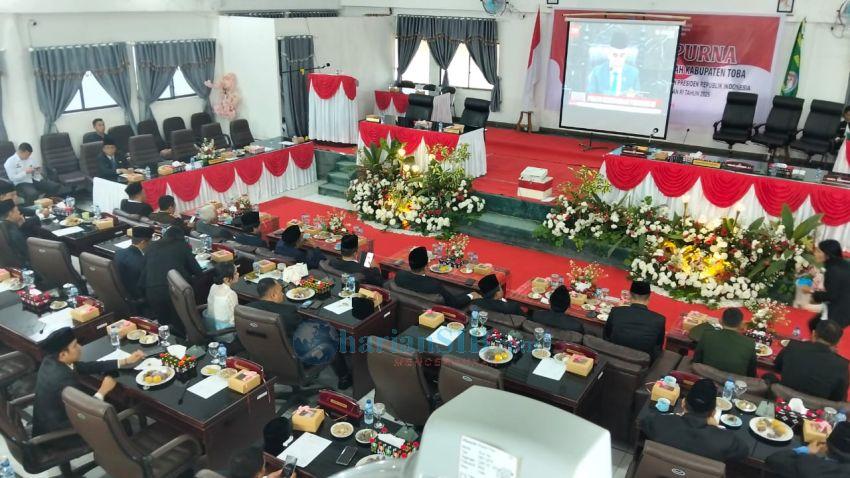 DPRD Toba Paripurna Mendengar Pidato Kenegaraan Presiden RI