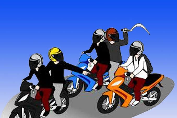 Begal Sadis Beraksi di Percut Sei Tuan, Seorang Pemuda Dibacok dan Sepeda Motor Dilarikan
