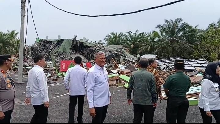 Kemenko Polhukam RI Lakukan Peninjauan ke Tiga Diskotek yang Telah Dirubuhkan