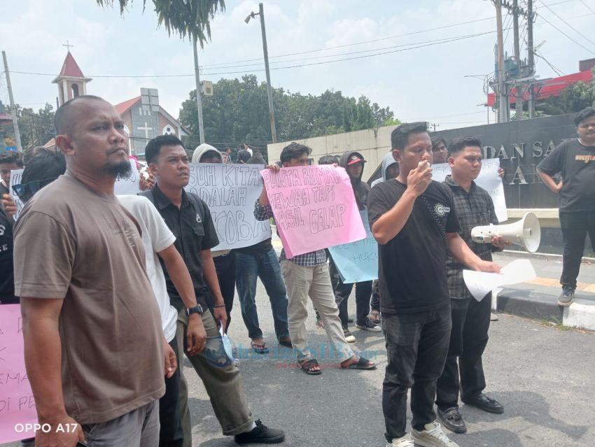 GPMANSU Demo Polda Sumut Desak Periksa Oknum Polisi Diduga Beking Narkoba