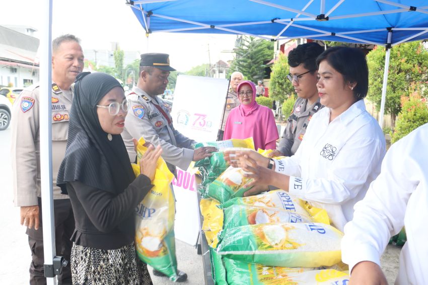 Polres Tanjungbalai Gelar GPM, 1 Ton Beras Ludes Terjual Diserbu Warga