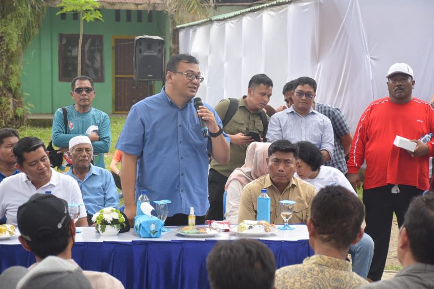 Bupati Deliserdang dan Warga Srigunting Sepakat Perbaiki Drainase Lalu Benahi Jalan