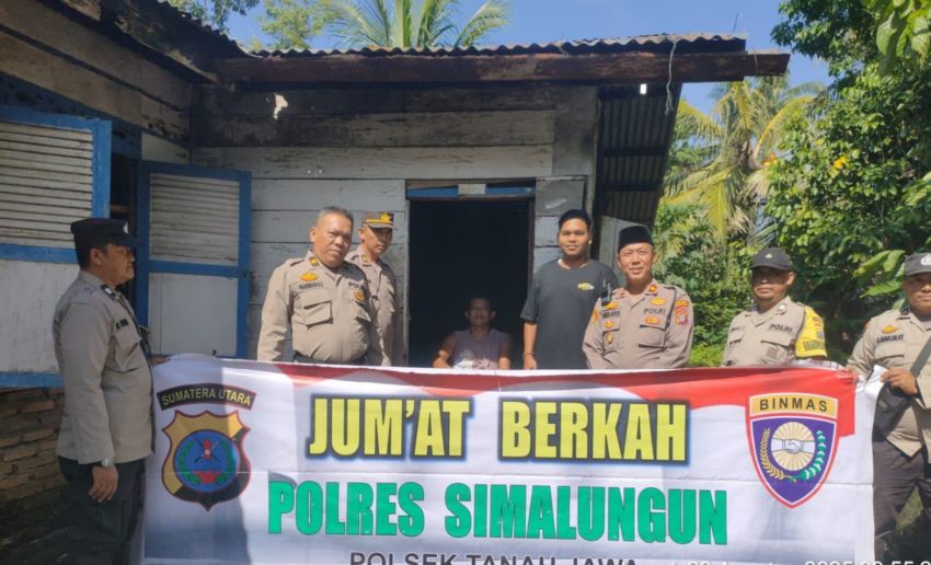 Polsek Tanah Jawa Gelar Jumat Berkah