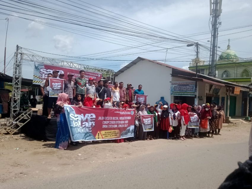 Aliansi Masyarakat Peduli Jalan Protokol di Tanjungmorawa Gelar Aksi Stop Truk Galian C