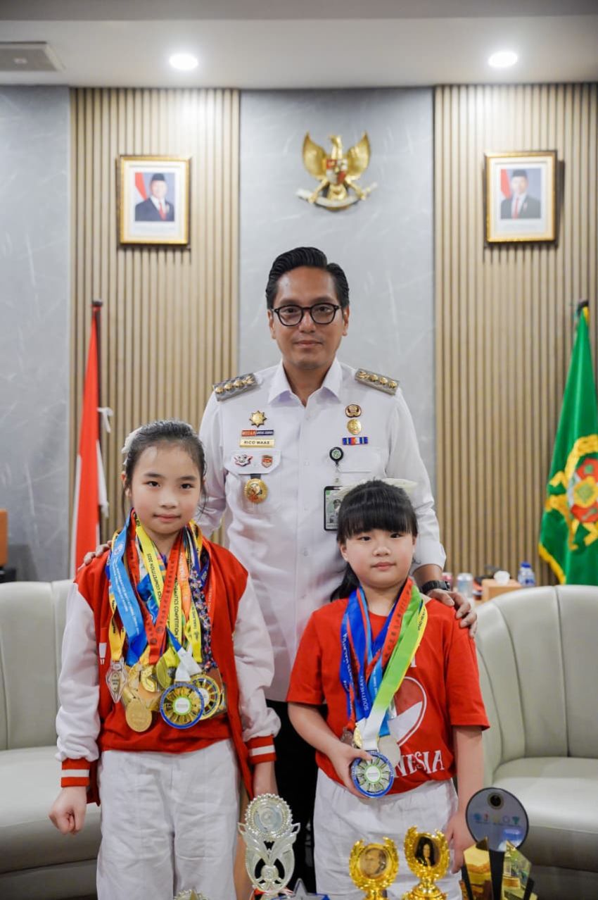 Rico Waas Bangga atas Prestasi Internasional yang Diraih Geraldine dan Hayley