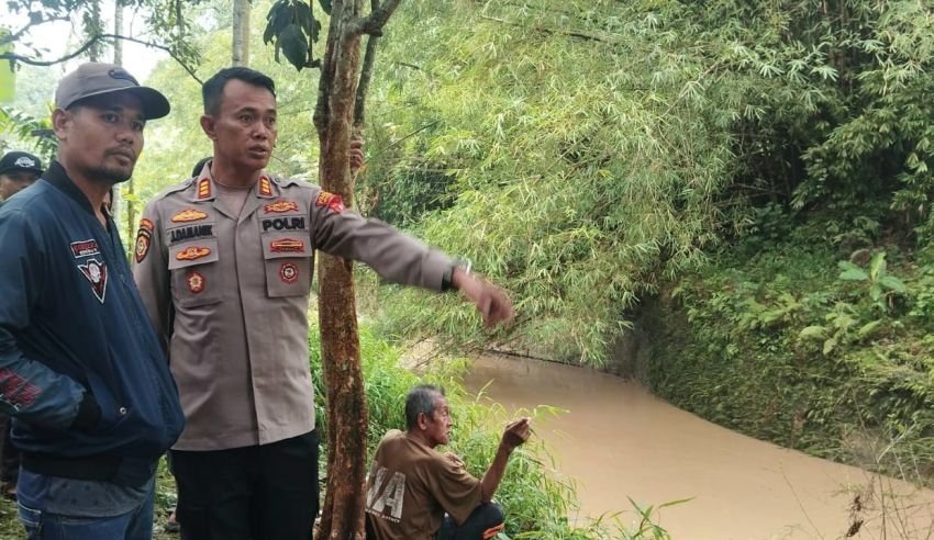 Kakek-Cucu Korban Hanyut di Tanjungmorawa Masih Pencarian