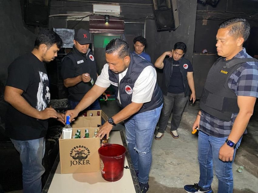 Polrestabes Medan Razia Lawpota Cafe, Seorang Pengedar dan 9 Pengguna Narkoba Diamankan