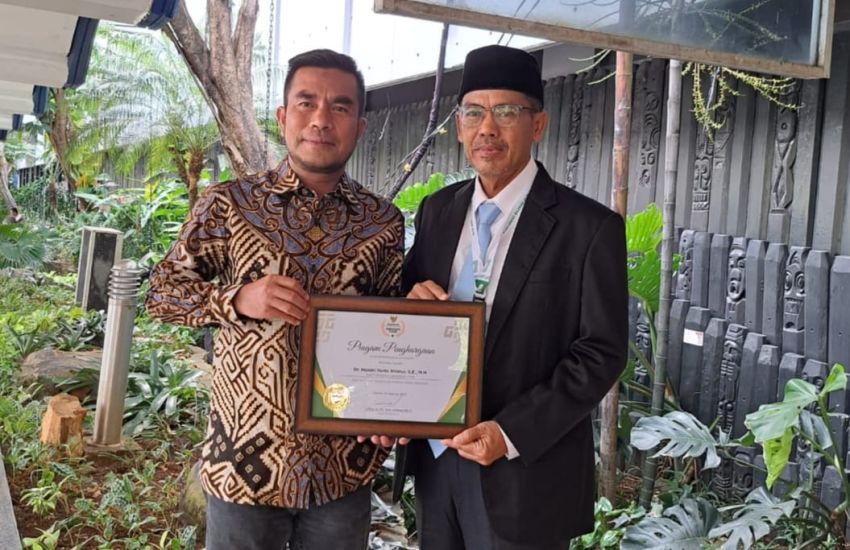 Bupati Labura Terima Baznas Award Tahun 2025 dari Baznas RI