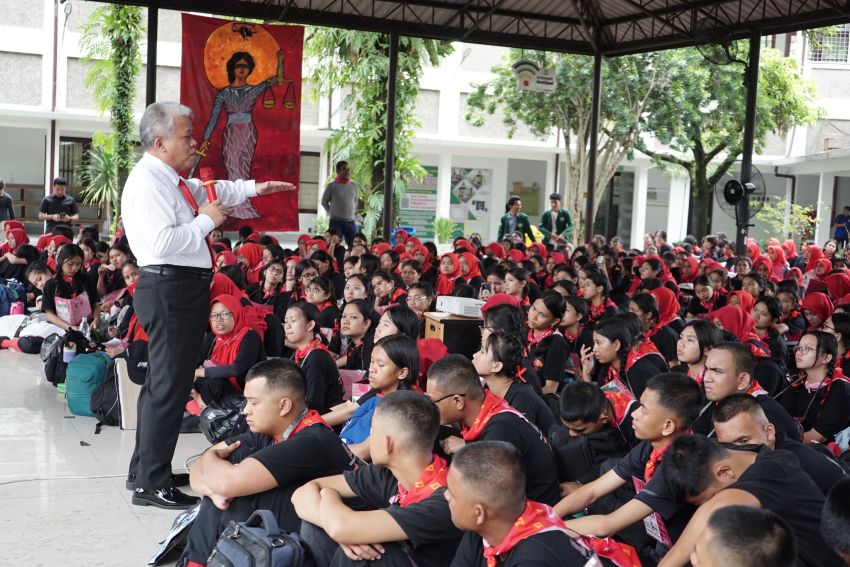 Kajati Sumut Beri Pembekalan kepada Mahasiswa Baru FH USU