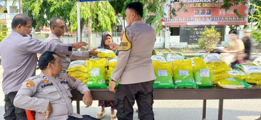 Polsek TBS Gelar GPM, 400 Karung Beras Ludes Diborong Masyarakat