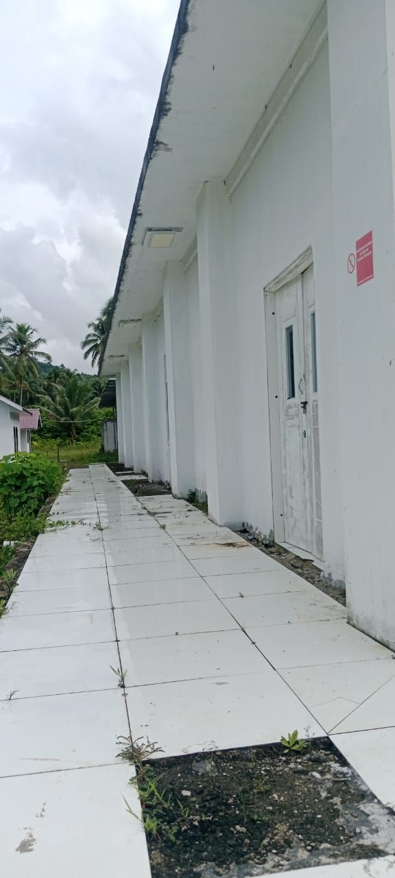 Baru Seumur Jagung, Lantai RS Pratama Nias Senilai Rp 38,5 Miliar Sudah Hancur