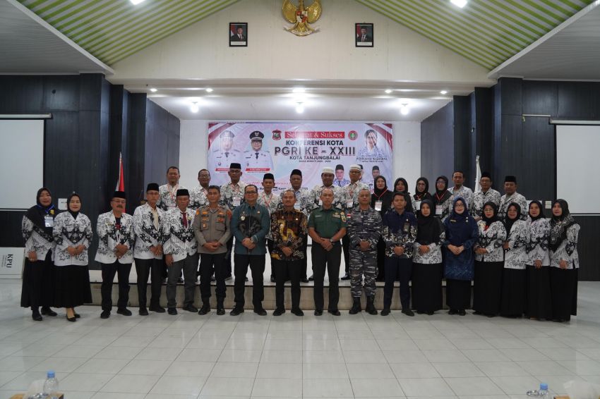 Wali Kota Buka Konferensi PGRI XXIII Kota Tanjungbalai