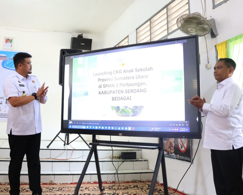 Gubernur Sumut Bersama Bupati Sergai  Launching CKG Anak Sekolah di SMA Negeri 1 Perbaungan