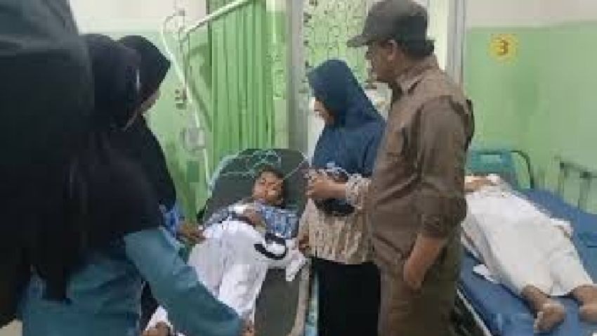 Petaka Makan Bergizi Gratis di Banggai, Ratusan Siswa Keracunan Massal Usai Santap Ikan Cakalang