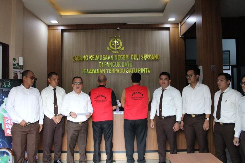 Dugaan Korupsi BOS dan SPP, Cabjari Tahan Kepsek dan Bendahara SMKN 1 Pancurbatu