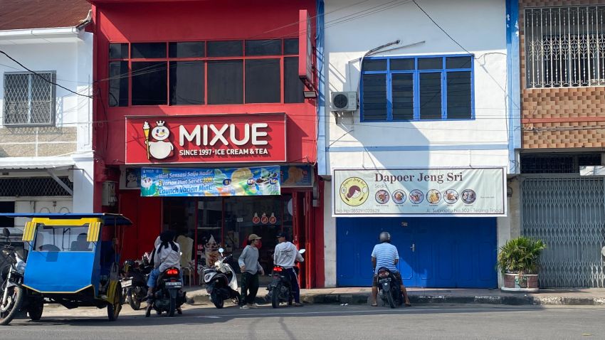 Pengunjung Mixue Let. Jend Suprapto Resah, Jukir Kenakan Tarif Parkir Kepada Pengguna Sepeda Listrik