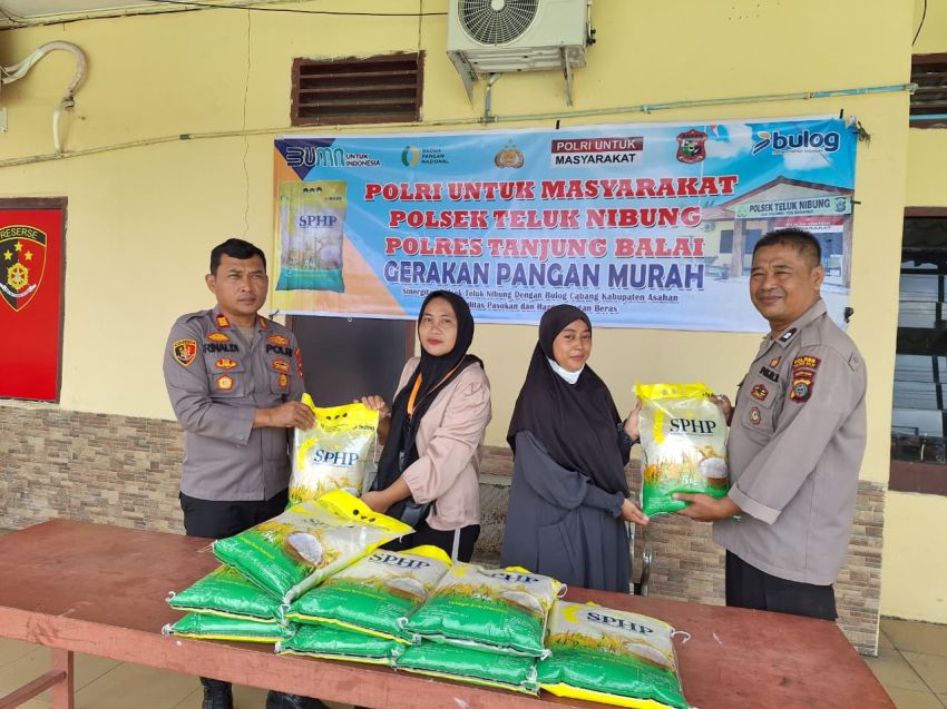 Warga Antusias Sambut GPM Polsek Teluk Nibung, 400 Karung Beras Habis