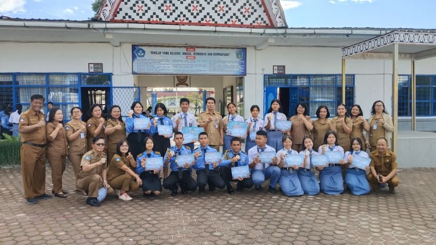 Siswa SMAN 1 Raya Torehkan Prestasi di Olimpiade POSI SCO 2025