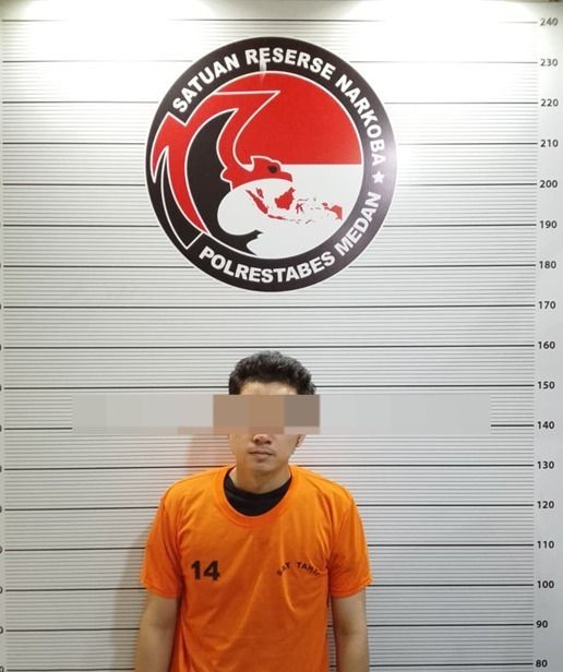 Polrestabes Medan Ciduk Pengedar Pil Ekstasi di Areal Parkiran Apartemen