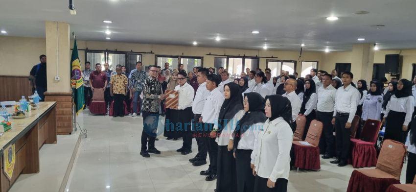 Bupati Serahkan 171 SK Tenaga PPPK Periode 1 Tahun 2024