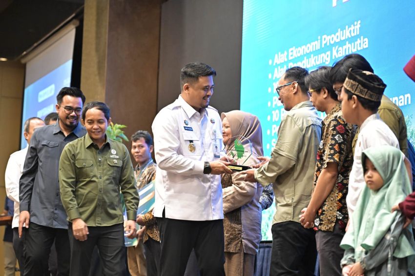 Gubernur Bobby Nasution Apresiasi Petani Hutan, Penopang Ekonomi dan Kelestarian Alam Sumut